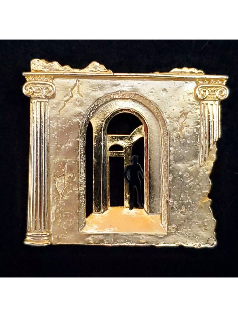 Vintage JJ Jonette Brooch 1988 Ancient Ruins Man in Doorway Gold Tone 2"